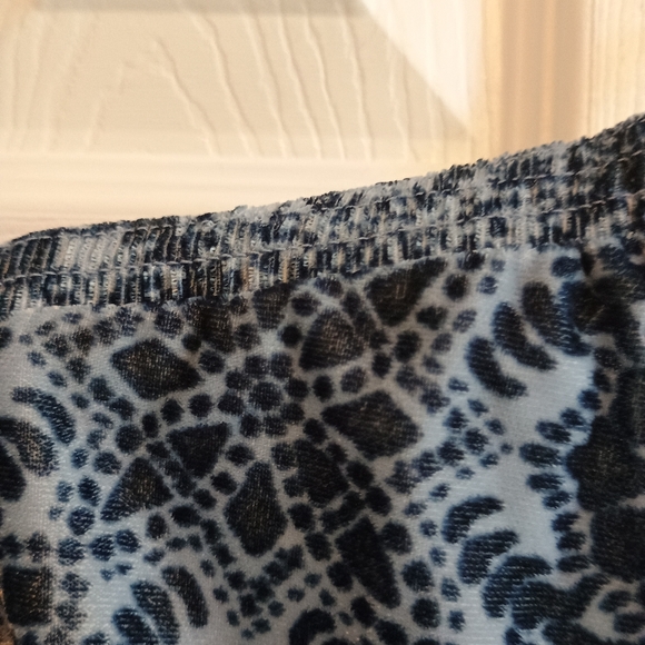 Urban Outfitters Women's  Paisley Alice in Chains Crop Blouse Med Dark Academia‎ - Picture 13 of 16